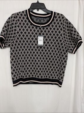 Adrianna Papell NWT Large Cropped Knit Sweater Top Black Ivory Geometric Crew